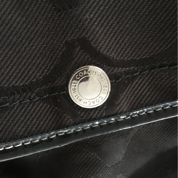 COACH canvas Kyra black signature bag Authentic   - Picture 8 of 9